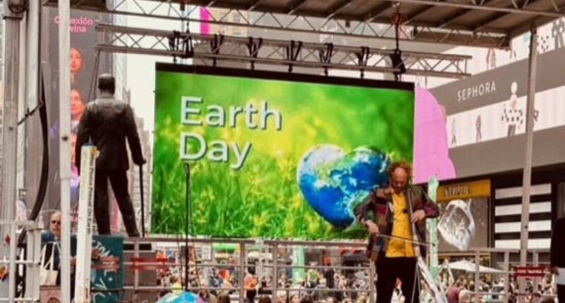 Earth & More Day April 22 • Times Square • Produced by Paul Sladkus